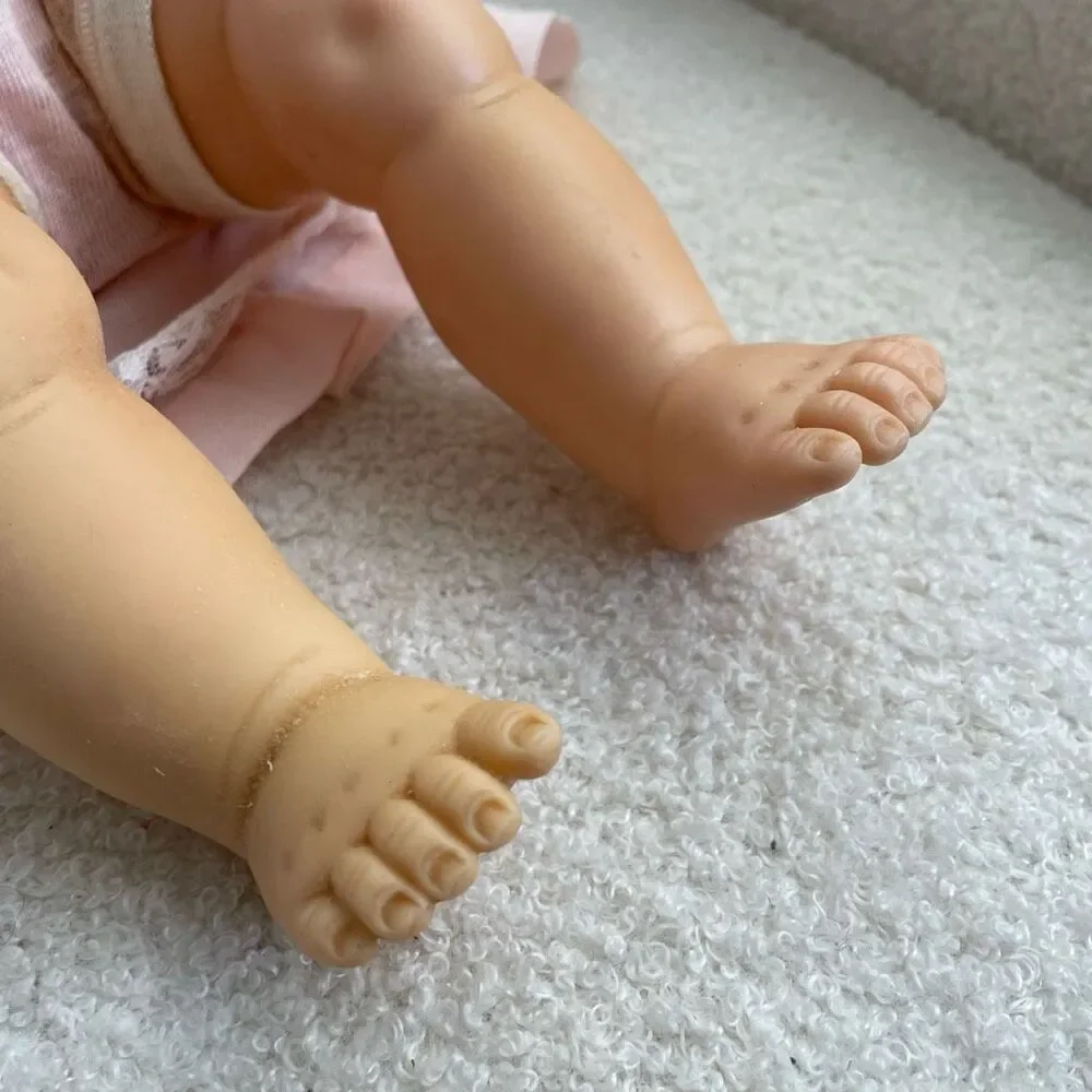 Vintage 60s Uneeda Baby Doll Open Close Eye Girl 16”